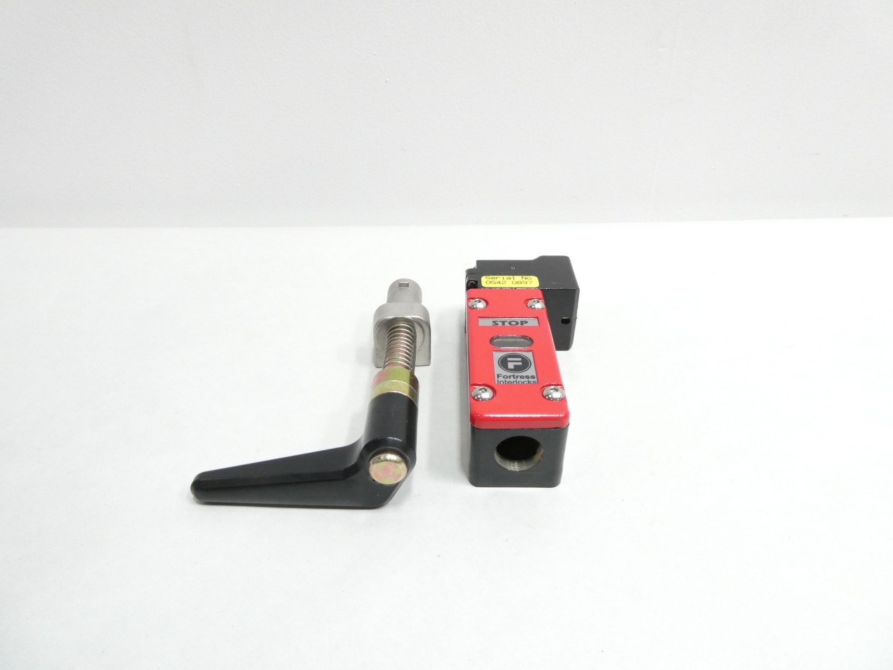 FORTRESS INTERLOCK 110-BA-BP WITH SPRING HANDLE 230V-AC OTHER SWITCH