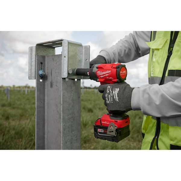 Milwaukee Tool M18 FUEL 3/8 in. Controlled Torque Compact Impact Wrench with TORQUE-SENSE (Tool Only) - 3060-20
