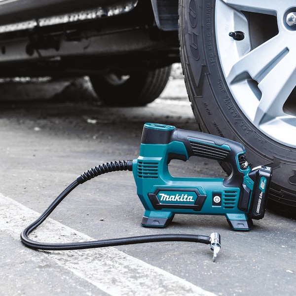 Makita 12V max CXT® Inflator Kit (2.0Ah) - MP100DWRX1