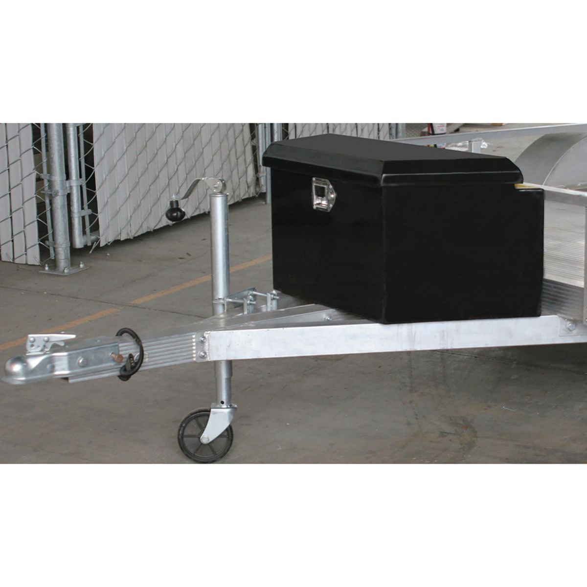Haul-Master 2-3/4 pies cúbicos. Caja de acero para la lengueta del remolque - 62253