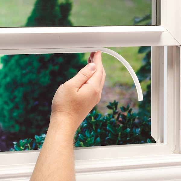 M-D Building Products 3/8 in. x 3/8 in. x 17 ft. White Premium Silicone Rubber PLATINUM Window Seal for Ex-Large Gaps - 43846