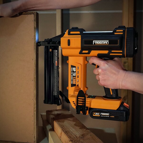 Freeman 20V Cordless 18G 1-5/8in Narrow Crown Stapler, Fasteners & Bag - PE20V9040