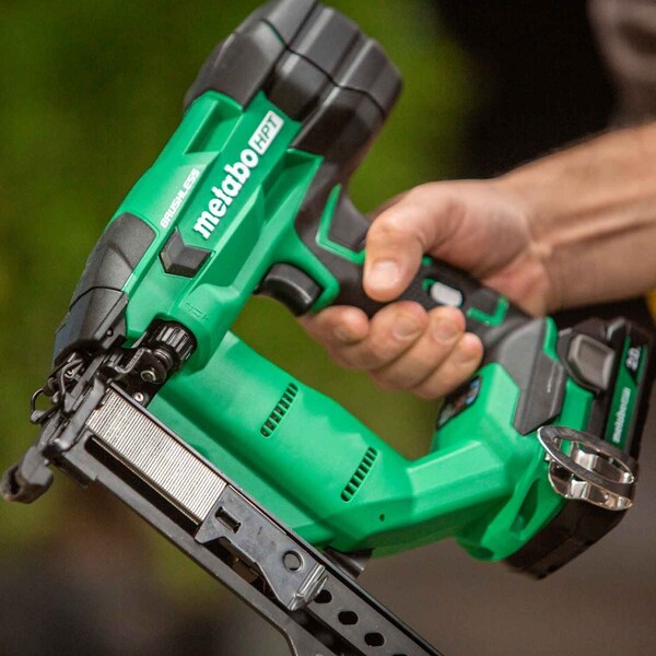 Metabo Hpt 18V Cordless 1/4in Crown Stapler Kit - N1804DAM
