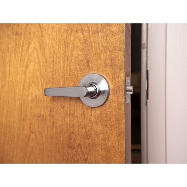 Global Door Controls GLC Series Brushed Chrome Grade 3 Commercial/Residential Storeroom Door Handle with Lock - GLC-5180L-626
