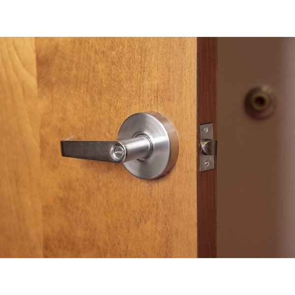 Global Door Controls Eiffel Standard Duty Brushed Chrome Grade 2 Commercial Cylindrical Privacy Bed/Bath Door Handle with Lock and Clutch - GAL-1140L-R-626