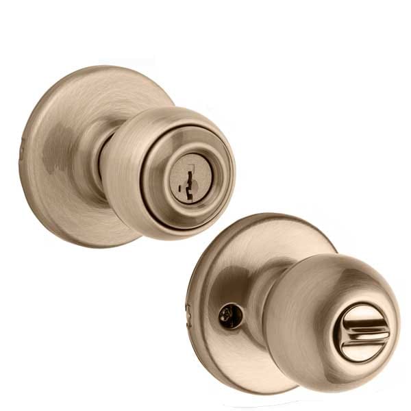 Kwikset Kwikset: Polo Entry Door Knob with Round Rose / Antique Brass  / with SmartKey Technology - KWS-400P-RDT-SMT-5