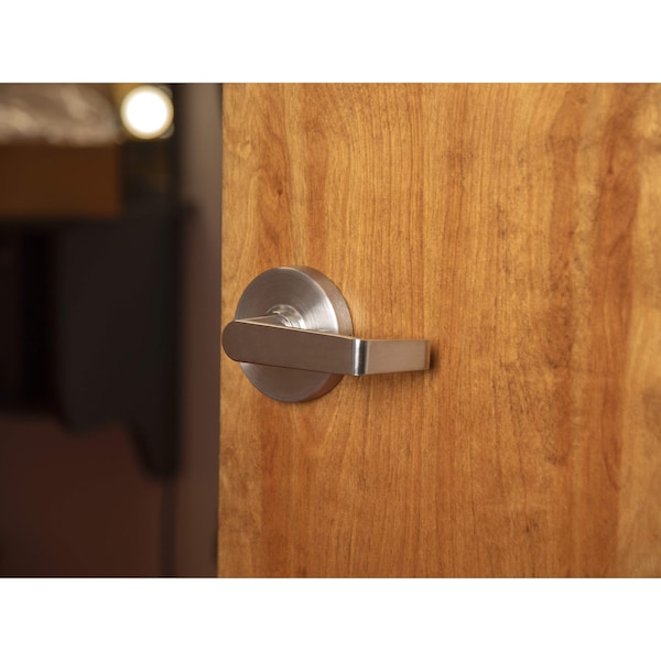 Global Door Controls Eiffel Standard Duty Brushed Chrome Grade 2 Commercial Cylindrical Passage Hall/Closet Door Handle with Clutch Function - GAL-1110L-R-626