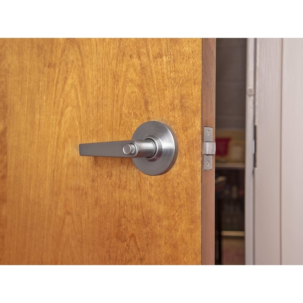 Global Door Controls GLC Series Brushed Chrome Grade 3 Commercial/Residential Privacy Door Handle with Lock - GLC-5140L-626