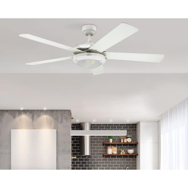 Westinghouse Comet 52" 5-Blade Wht Indoor Ceiling Fan w/Dimmable LED Light Fixture - 7233600