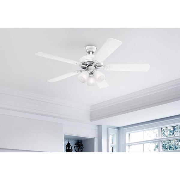 Westinghouse Vintage 52" 5-Blade Wht Indoor Ceiling Fan w/Dimmable LED Light - 7236400