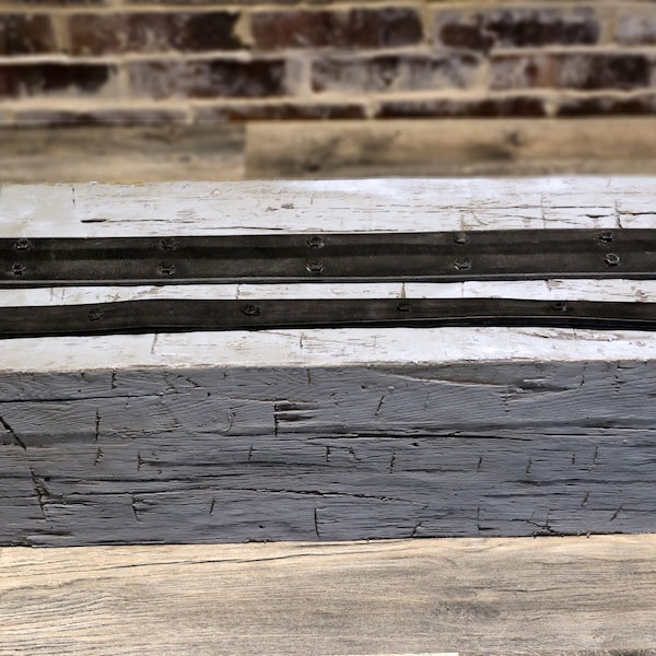 Ekena Millwork 1 1/2"W x 132"L Flexible Black Beam Strap w/ Bolts for Ekena Faux Wood Beams - BMSTRF02X132TRBL