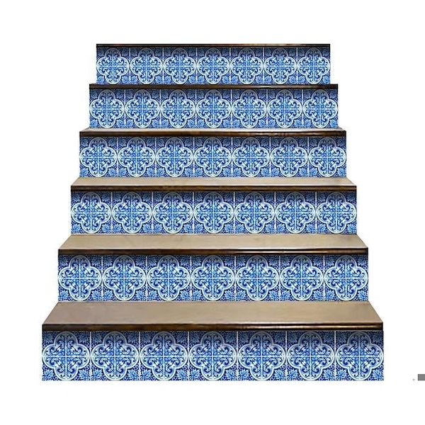 Homeroots 4 x 4 in. Blue & White Cross Peel & Stick Tiles - 400116