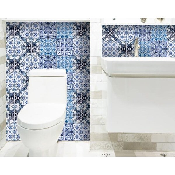 Homeroots 4 x 4 in. Mediterranean Blues Mosaic Peel & Stick Tiles - 400030