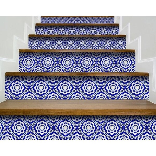 Homeroots 6 x 6 in. Blue & White Gerbera Peel & Stick Removable Tiles - 400072