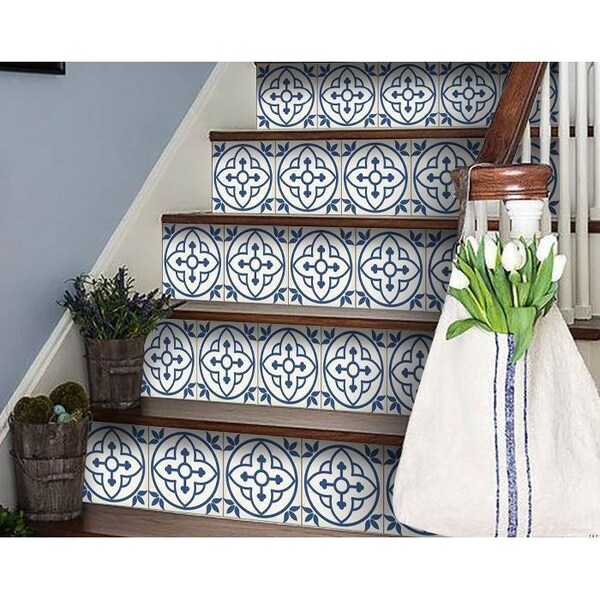 Homeroots 4 x 4 in. Tulipa Blue & White Peel & Stick Removable Tiles - 399845