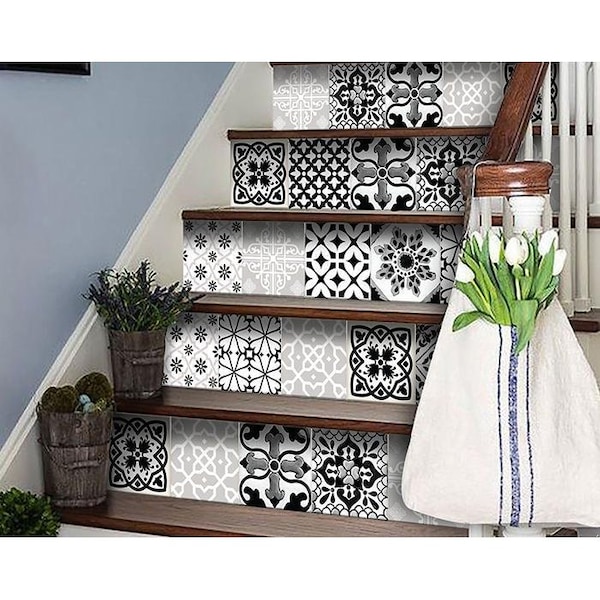 Homeroots 6 x 6 in. Black, White & Gray Bella Peel & Stick Tiles - 399962