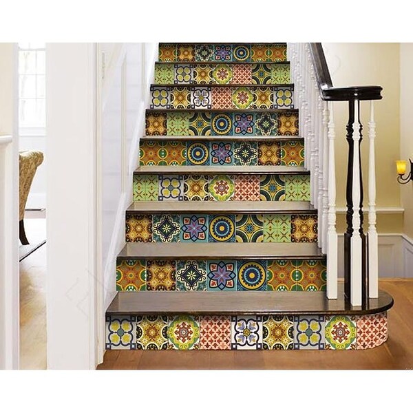 Homeroots 5 x 5 in. Euro Green Mosaic Peel & Stick Removable Tiles - 400041