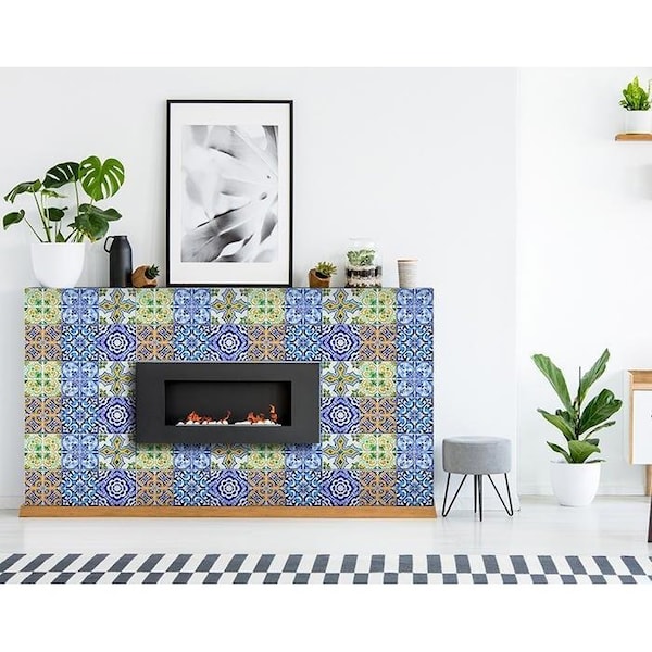 Homeroots 4 x 4 in. Lima Multi Blue Mosaic Peel & Stick Tiles - 400310