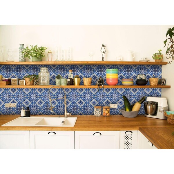 Homeroots 6 x 6 in. Blue & White Valencia Peel & Stick Tiles - 400112