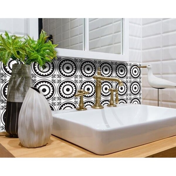 Homeroots 8 x 8 in. Black & White Posy Peel & Stick Removable Tiles - 399984