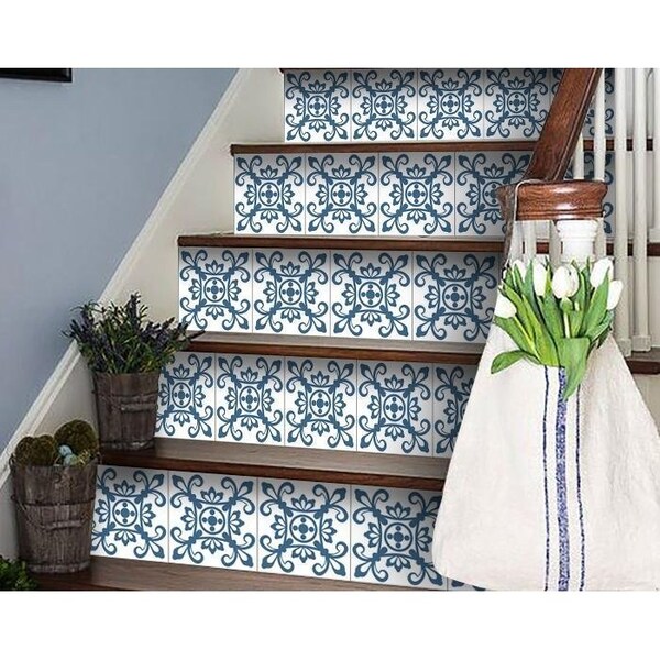 Homeroots 7 x 7 in. Teal & White Mosaic Peel & Stick Removable Tiles - 399838