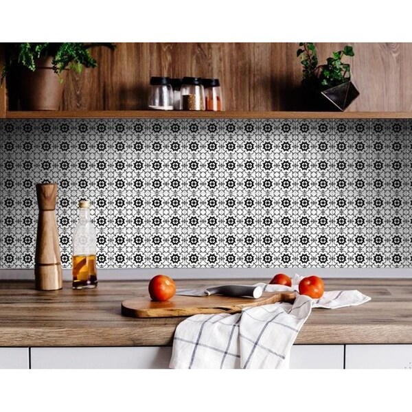 Homeroots 7 x 7 in. Black & White Gerber Peel & Stick Removable Tiles - 399968