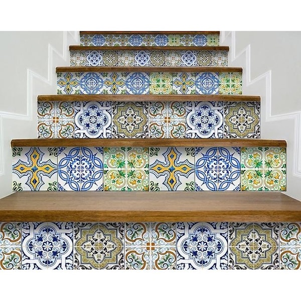 Homeroots 6 x 6 in. Cana Multi Blue Mosaic Peel & Stick Tiles - 400322