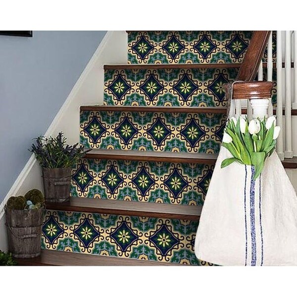 Homeroots 6 x 6 in. Agean Blue & Green Peel & Stick Tiles - 400057