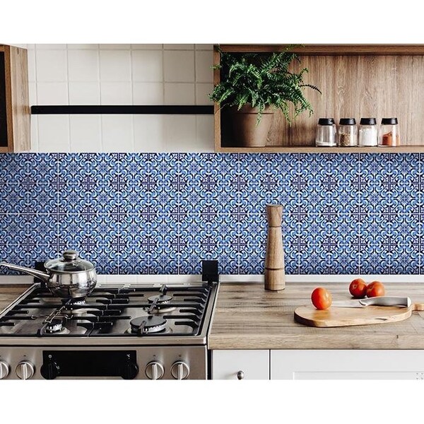 Homeroots 5 x 5 in. Blue Bali Removable Peel & Stick Tiles - 400236