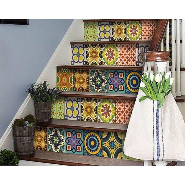 Homeroots 4 x 4 in. Euro Green Mosaic Peel & Stick Removable Tiles - 400040