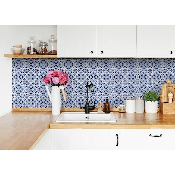 Homeroots 8 x 8 in. Blue Mia Peel & Stick Removable Tiles - 400134