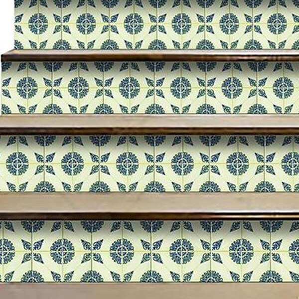 Homeroots 4 x 4 in. Aegean Orb Green Removable Peel & Stick Tiles - 400195