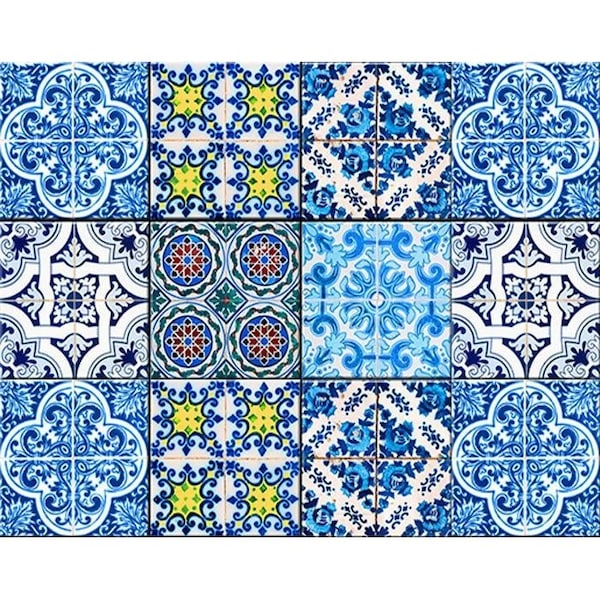 Homeroots 4 x 4 in. Greta Multi Blue Mosaic Peel & Stick Tiles - 400315