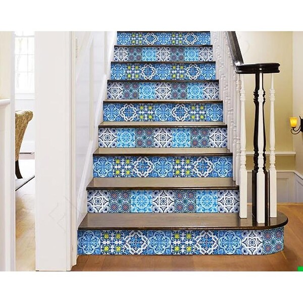 Homeroots 4 x 4 in. Greta Multi Blue Mosaic Peel & Stick Tiles - 400315
