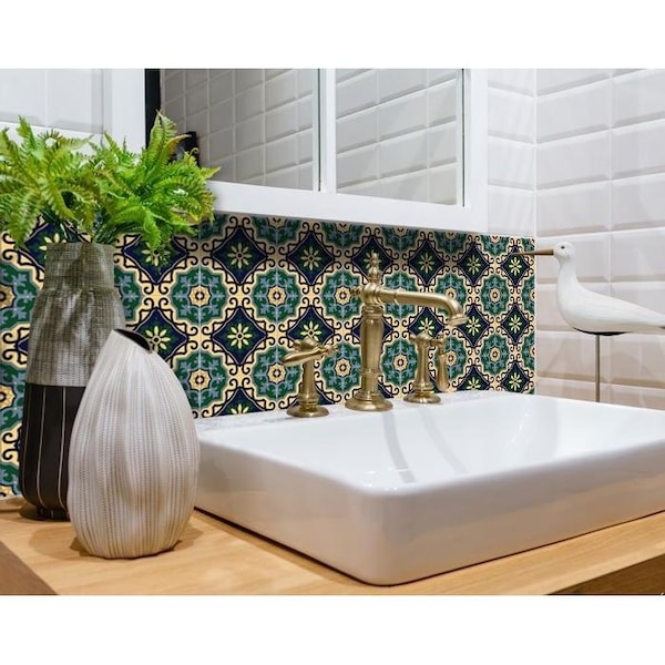 Homeroots 5 x 5 in. Agean Blue & Green Peel & Stick Tiles - 400056