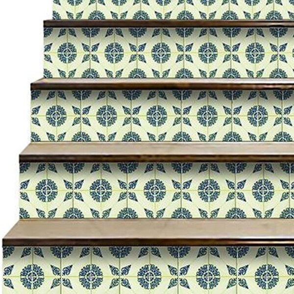 Homeroots 8 x 8 in. Aegean Orb Green Removable Peel & Stick Tiles - 400199