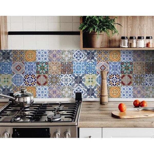 Homeroots 7 x 7 in. Kyla Multi Blue Mosaic Peel & Stick Tiles - 400378