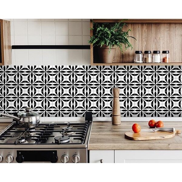 Homeroots 7 x 7 in. Black & White Colla Peel & Stick Removable Tiles - 399928