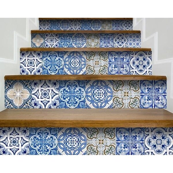 Homeroots 7 x 7 in. Blue Manna Peel & Stick Removable Tiles - 400343