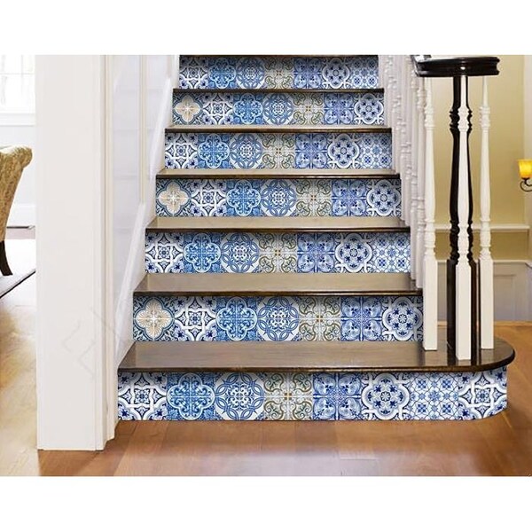 Homeroots 7 x 7 in. Blue Manna Peel & Stick Removable Tiles - 400343