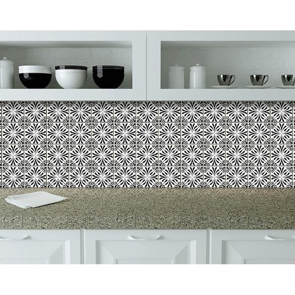 Homeroots 7 x 7 in. Black & White Flo Peel & Stick Removable Tiles - 399953