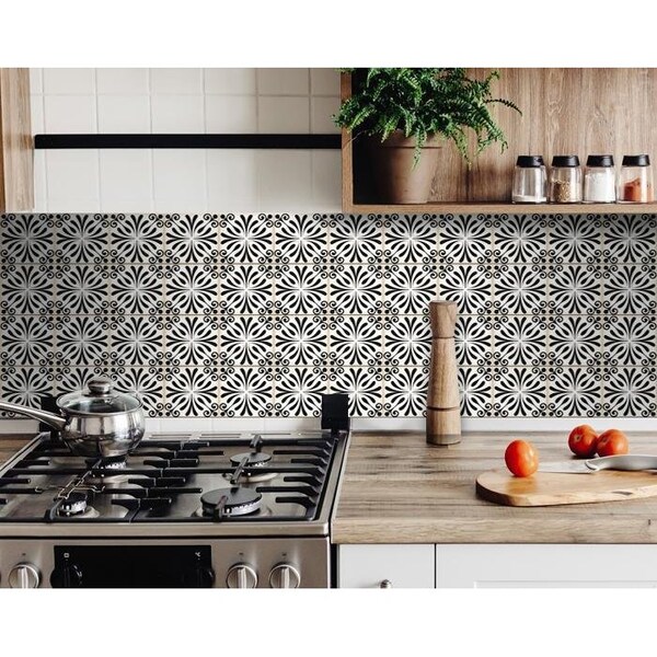 Homeroots 5 x 5 in. Black & White Flo Peel & Stick Removable Tiles - 399951