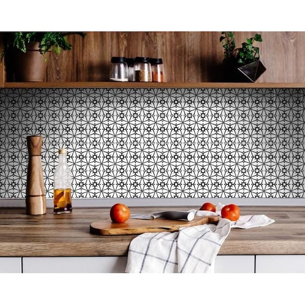 Homeroots 6 x 6 in. Black & White Clove Peel & Stick Removable Tiles - 399992