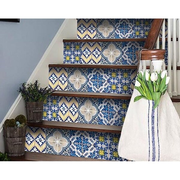 Homeroots 6 x 6 in. Blue Yellow Julia Peel & Stick Tiles - 400272
