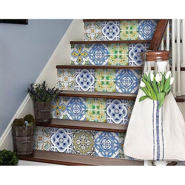 Homeroots 8 x 8 in. Cana Multi Blue Mosaic Peel & Stick Tiles - 400324