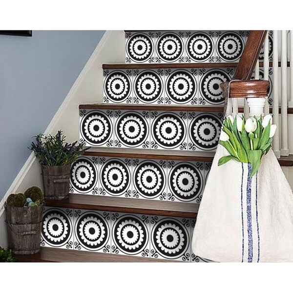 Homeroots 4 x 4 in. Black & White Posy Peel & Stick Removable Tiles - 399980