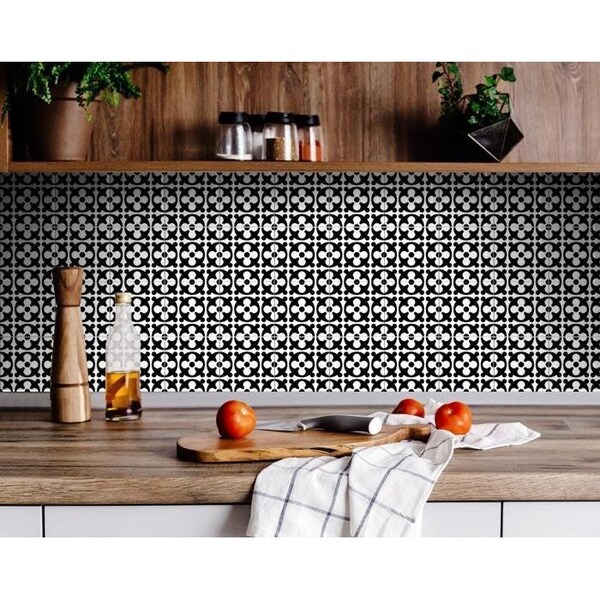 Homeroots 5 x 5 in. Black & White Medeci Peel & Stick Removable Tiles - 399976