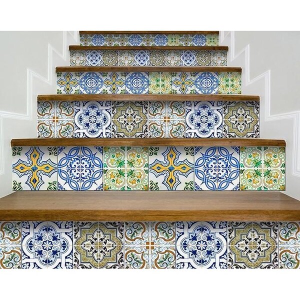 Homeroots 5 x 5 in. Cana Multi Blue Mosaic Peel & Stick Tiles - 400321