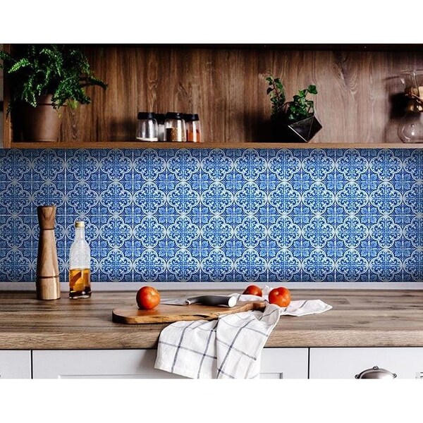 Homeroots 6 x 6 in. Blue & White Cross Peel & Stick Tiles - 400117