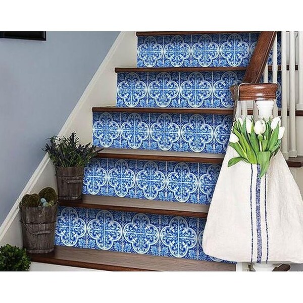 Homeroots 6 x 6 in. Blue & White Cross Peel & Stick Tiles - 400117